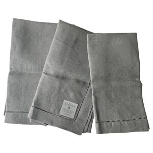 NWOT SFERRA Festival Gray 100% Linen Napkins x 3